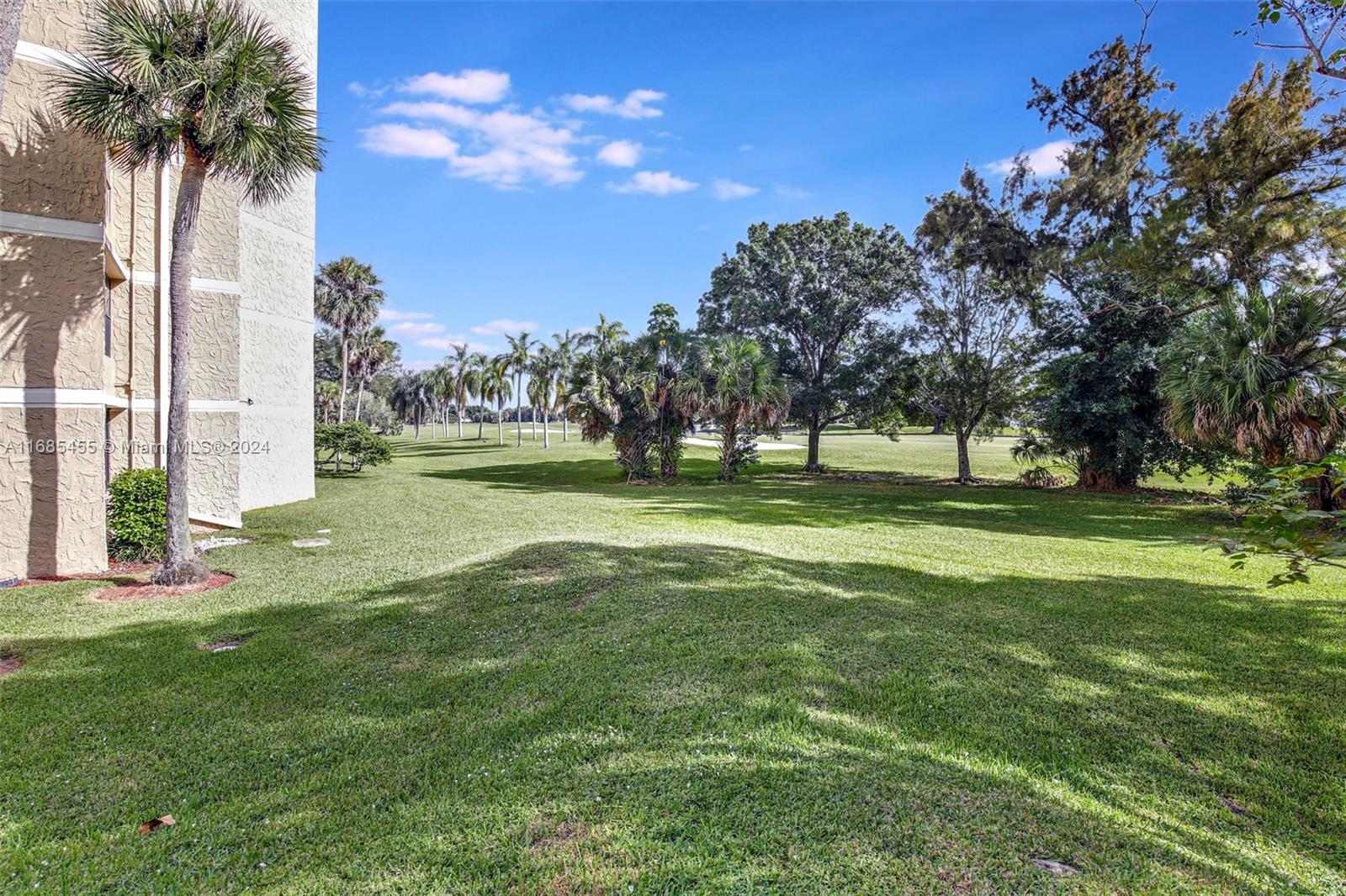 16300 Golf Club Rd #609, Weston, Florida image 39