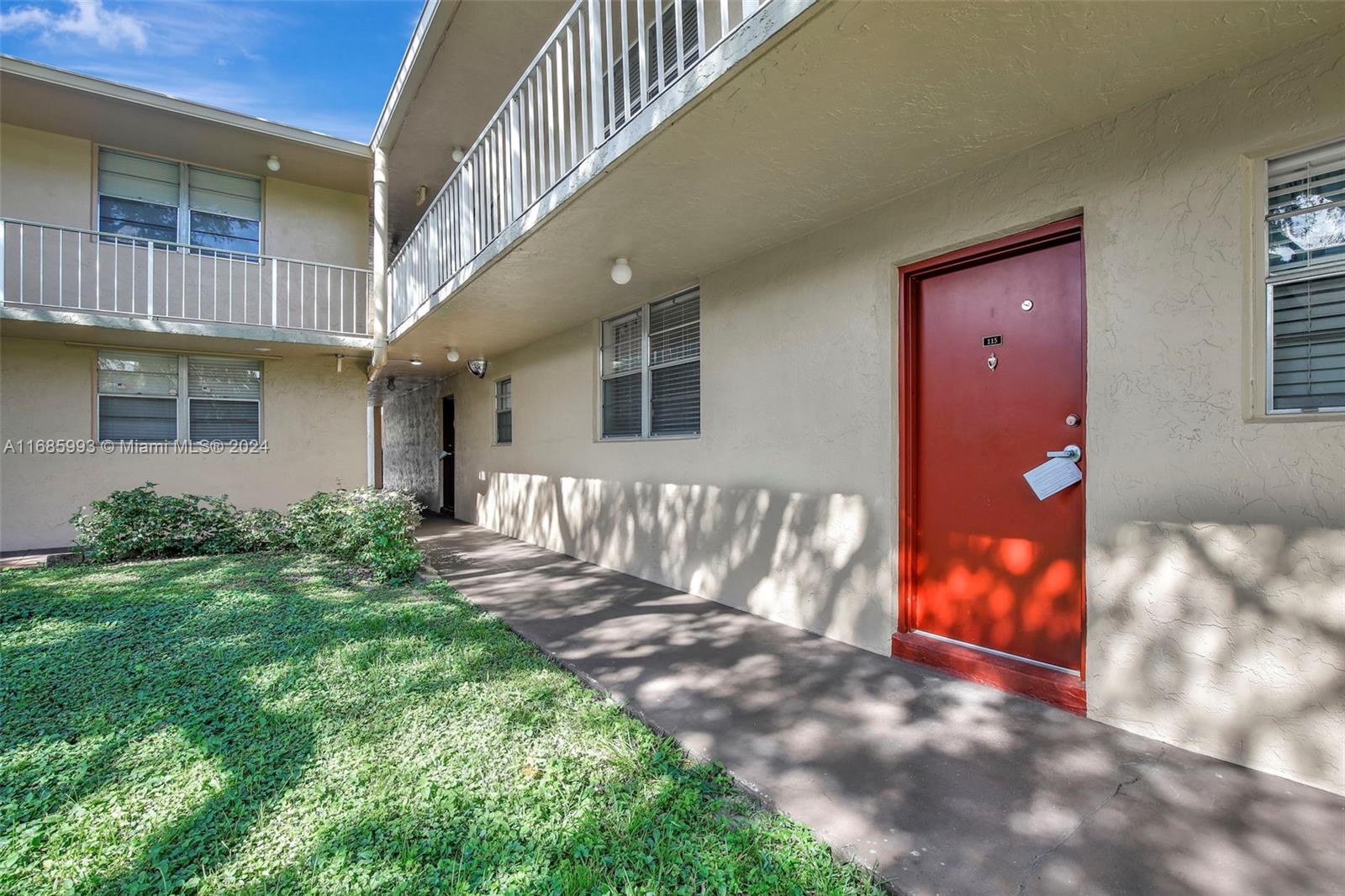 7173 Orange Dr #115B, Davie, Florida image 3