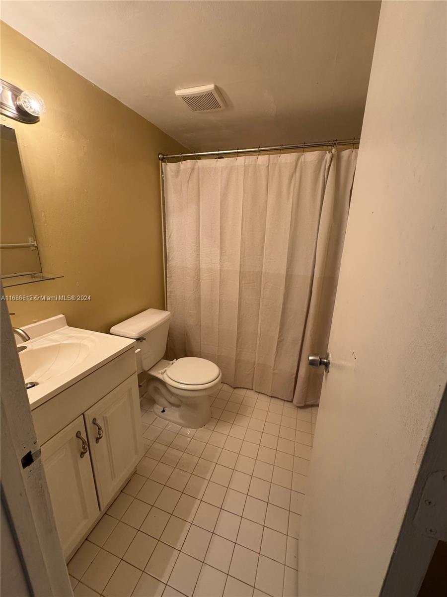 505 NW 177th St, Miami Gardens, Florida image 3