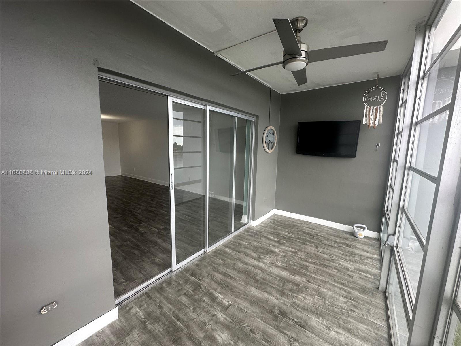 873 NE 195th St #407, Miami, Florida image 6