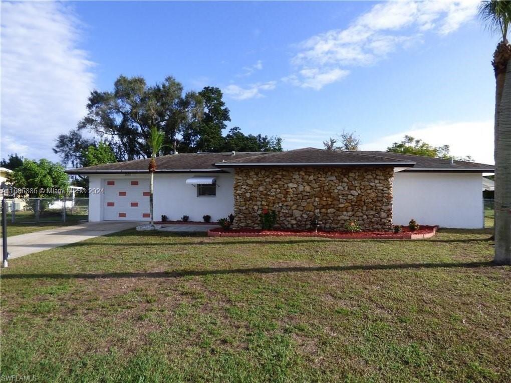 1506 Canal St, Lehigh Acres, Florida image 1