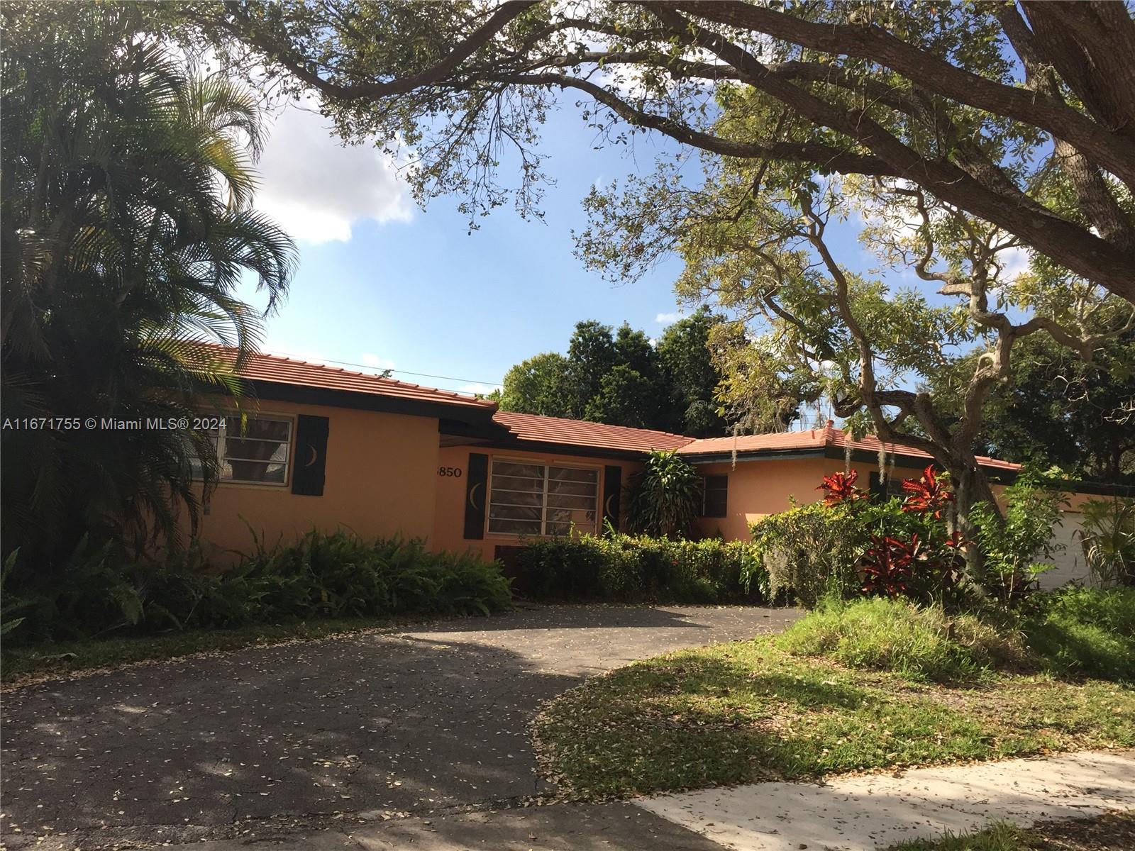 5850 Rose Terrace, Plantation, Florida image 29