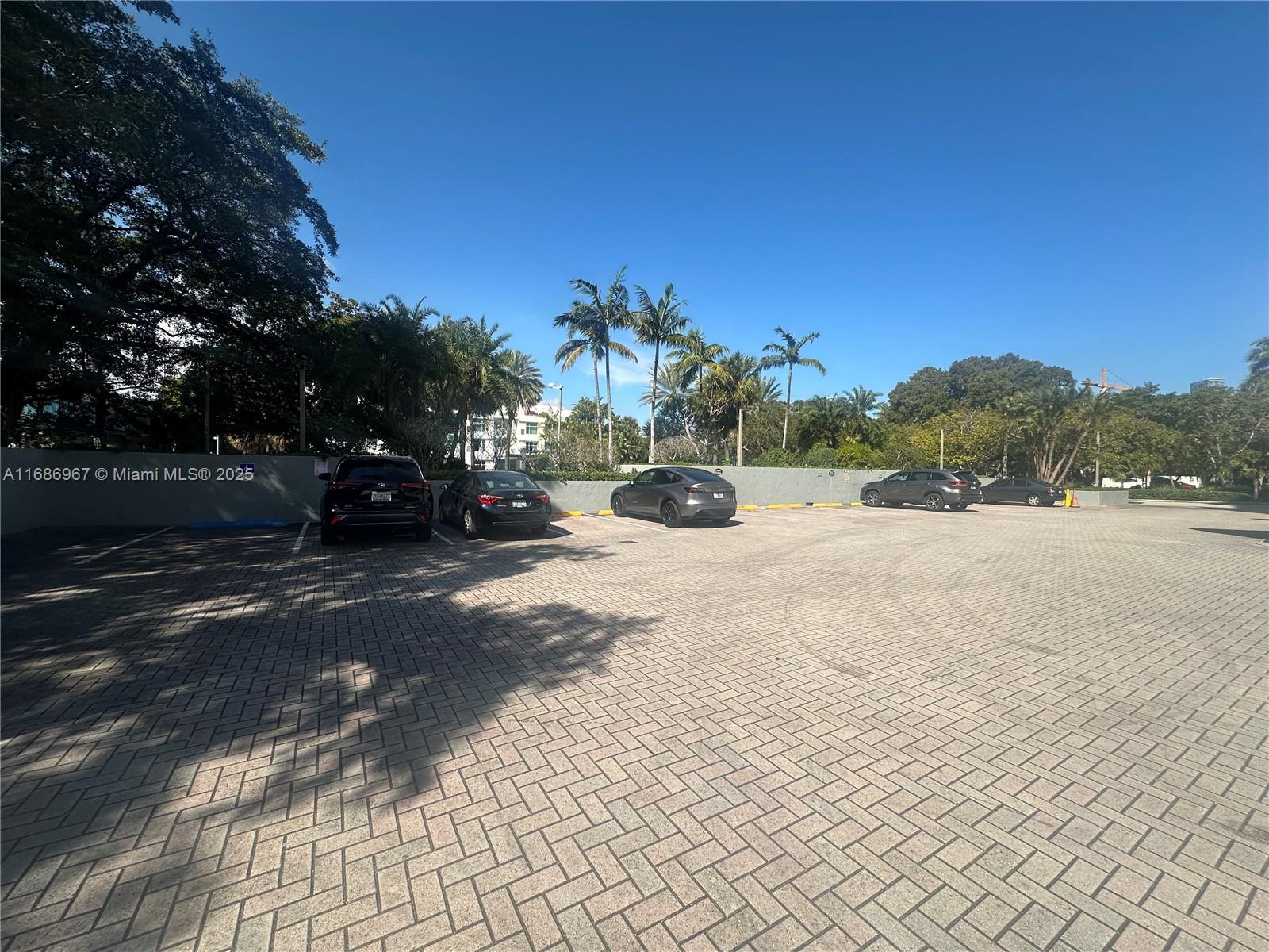Listing Photo 24
