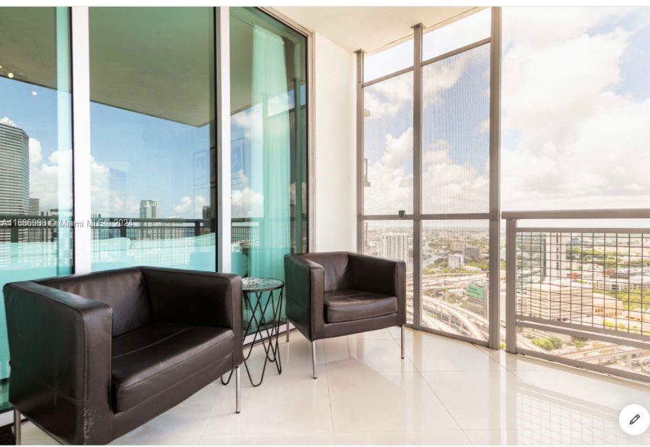 350 S Miami Ave #4007, Miami FL 33130