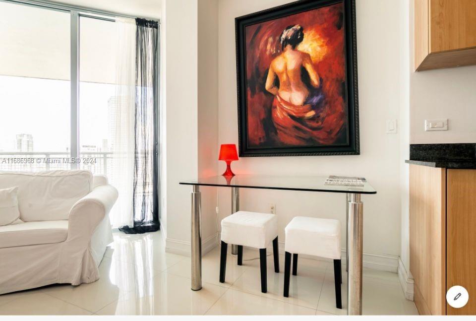 350 S Miami Ave #4007, Miami FL 33130