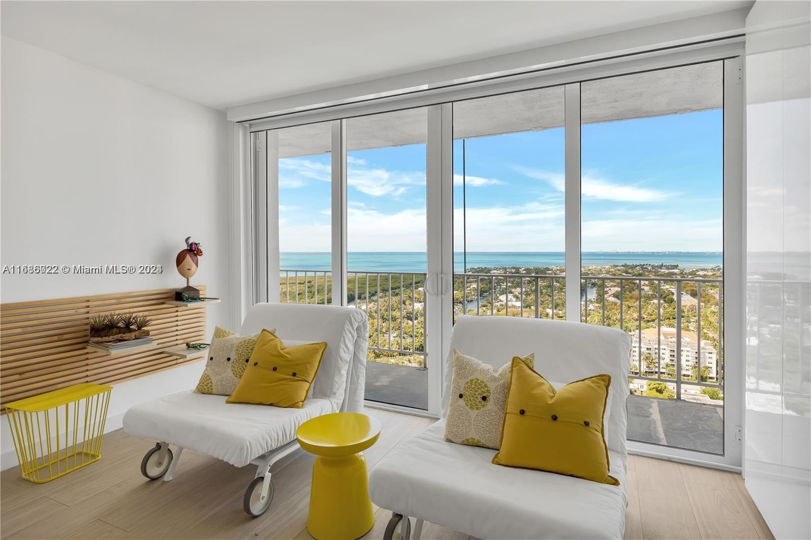 881 Ocean Dr #26C, Key Biscayne FL 33149