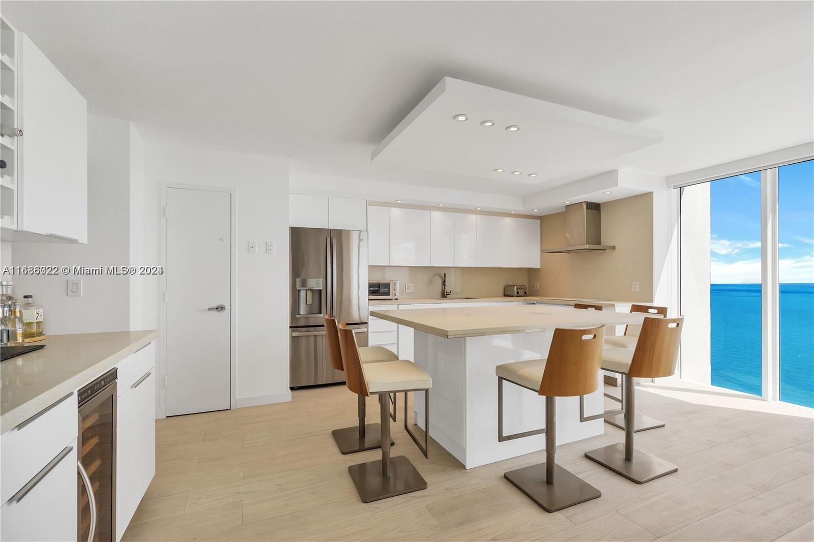 881 Ocean Dr #26C, Key Biscayne FL 33149