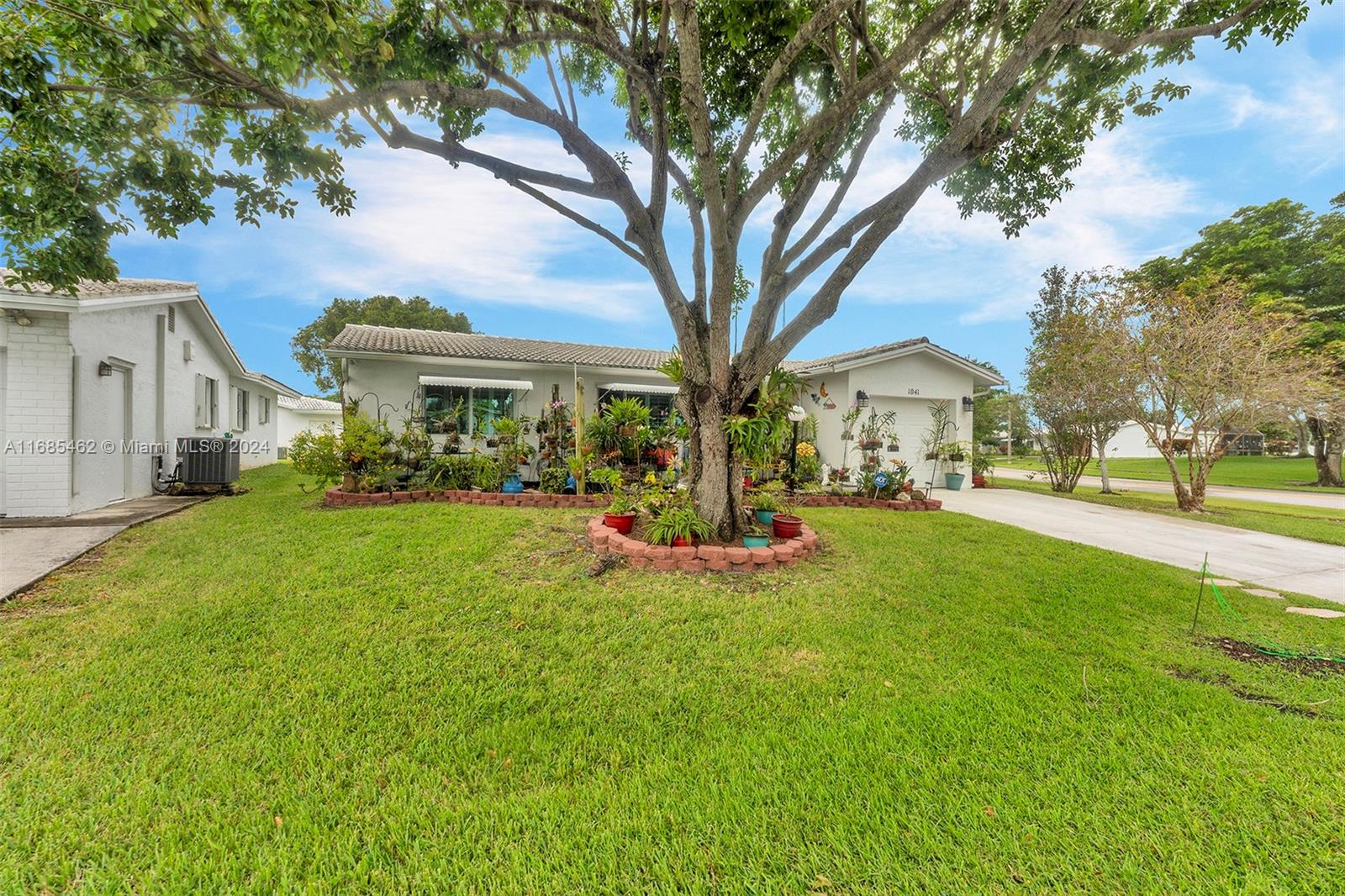 1041 NW 89th Way, Plantation, Florida image 24