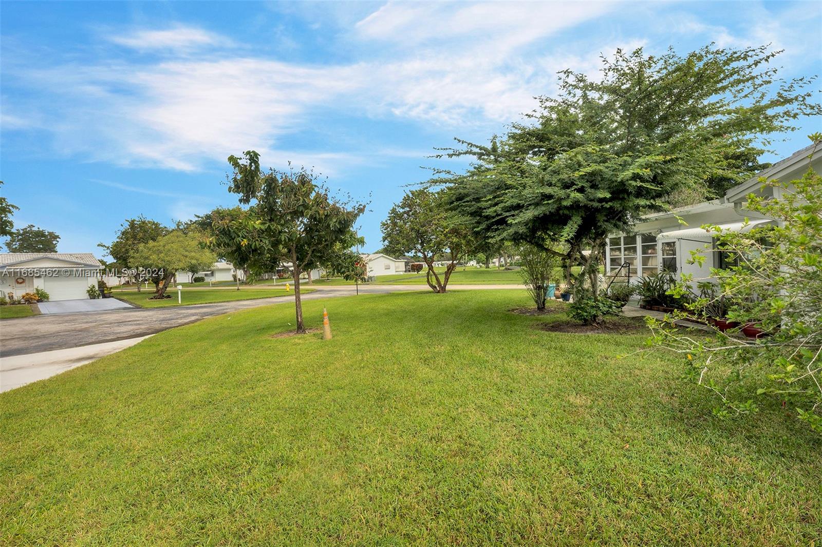 1041 NW 89th Way, Plantation, Florida image 35