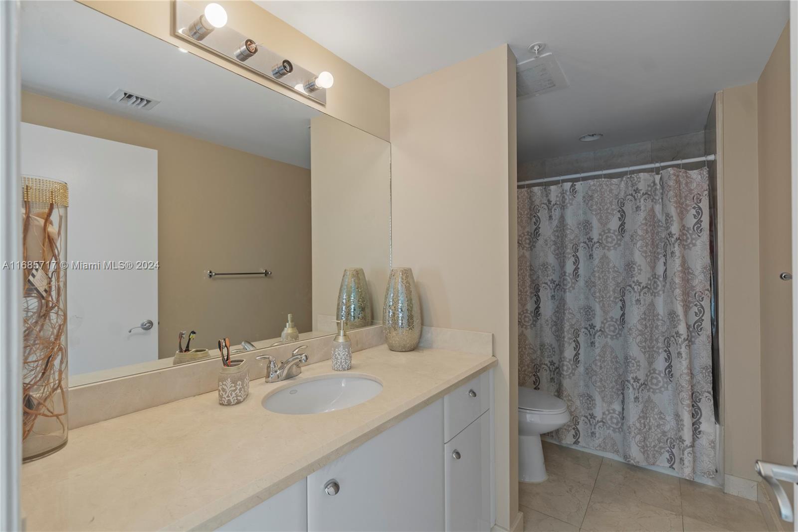 19400 Turnberry Way #1132, Aventura FL 33180