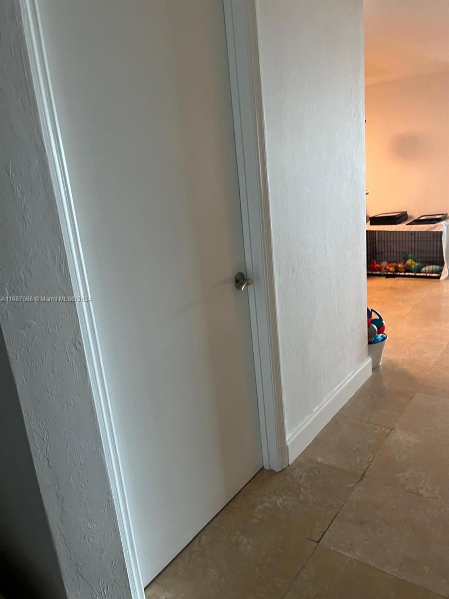 14951 Royal Oaks Ln #803, North Miami, Florida image 38