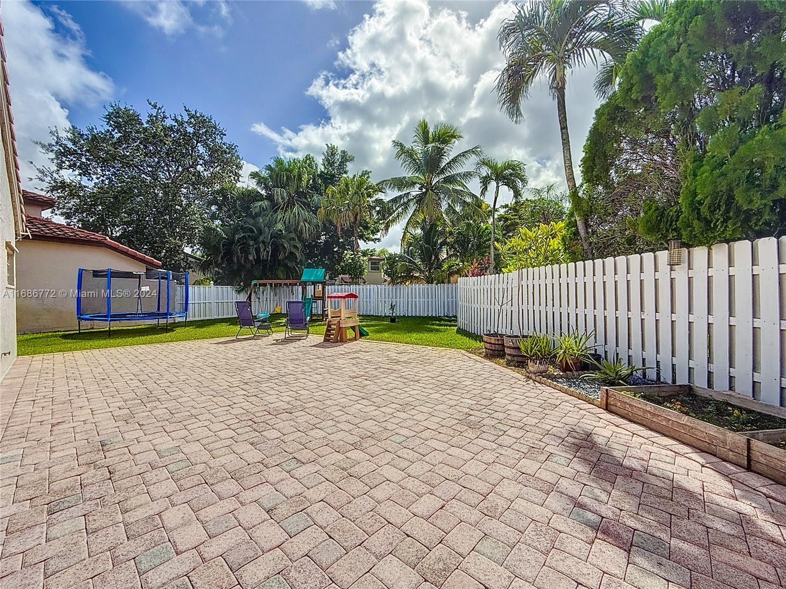 18124 SW 5th Ct, Pembroke Pines, Florida image 33