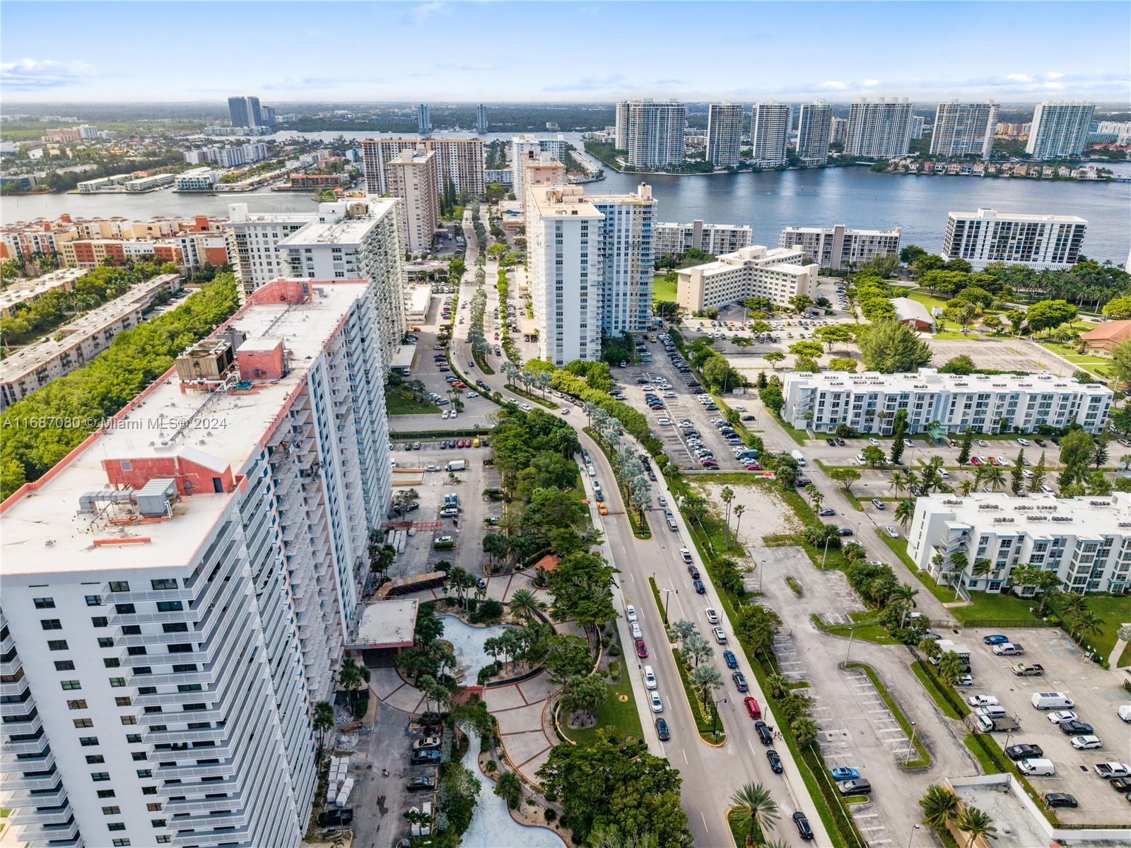 210 174th St #1906, Sunny Isles Beach, Florida image 30