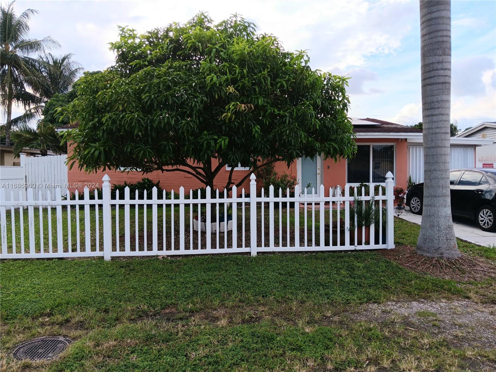 4863 SW 44th Ter, Dania Beach, Florida image 31