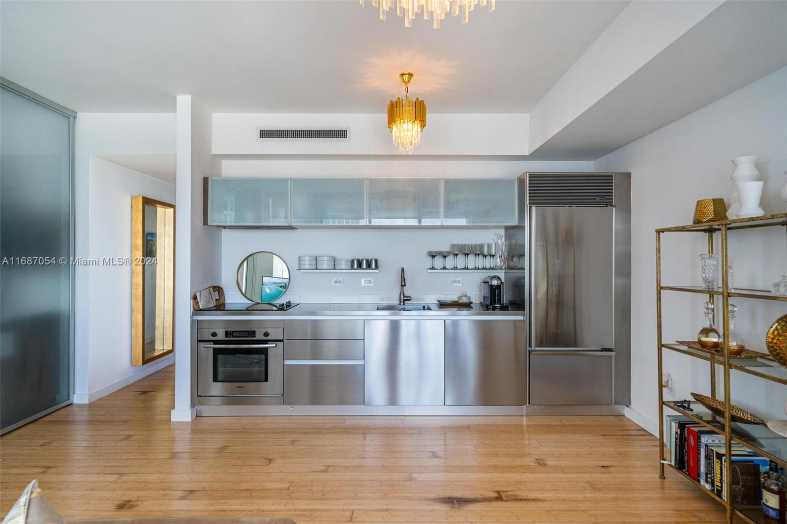 1040 Biscayne Blvd #3905, Miami FL 33132
