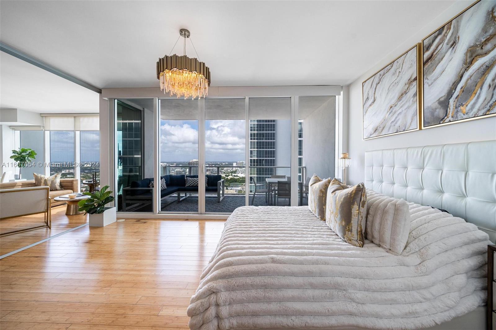 1040 Biscayne Blvd #3905, Miami FL 33132