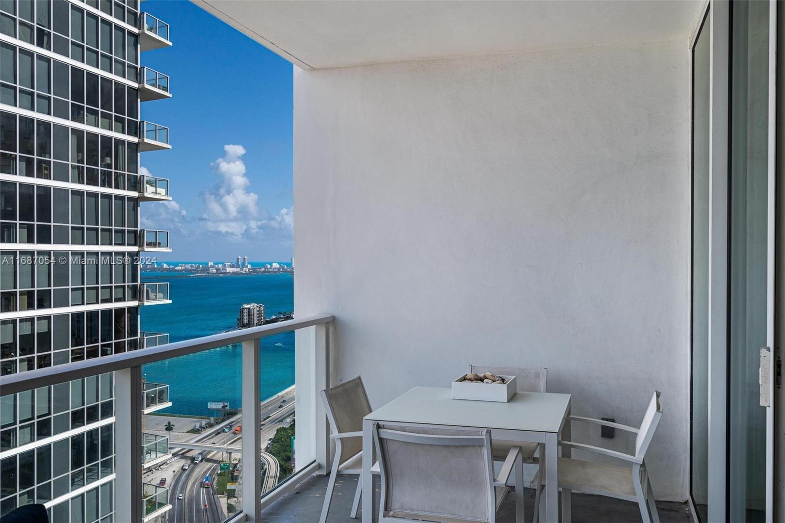 1040 Biscayne Blvd #3905, Miami FL 33132