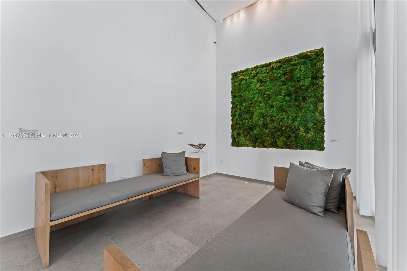 1040 Biscayne Blvd #3905, Miami FL 33132