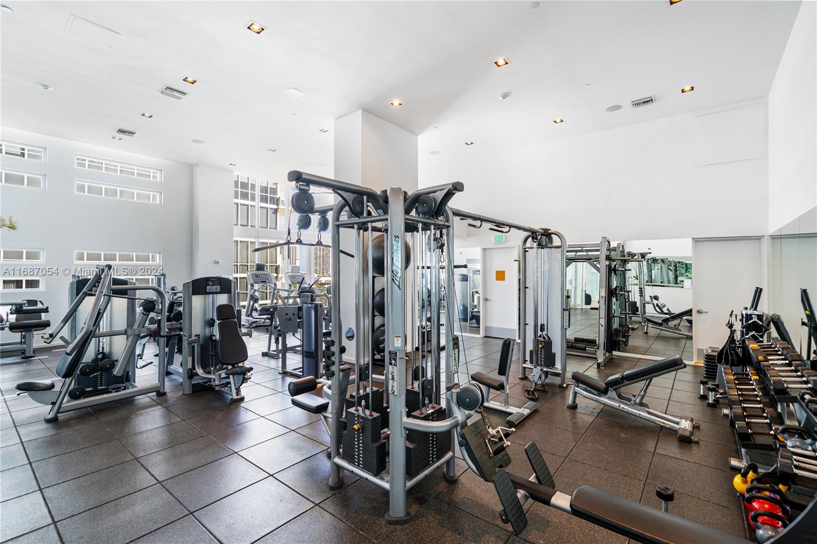 1040 Biscayne Blvd #3905, Miami FL 33132