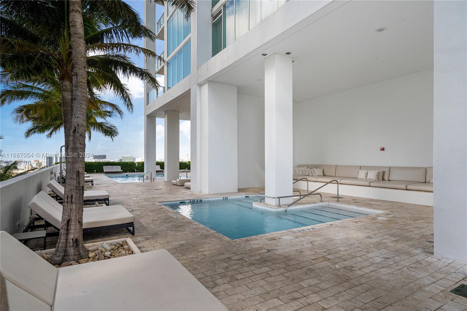 1040 Biscayne Blvd #3905, Miami FL 33132
