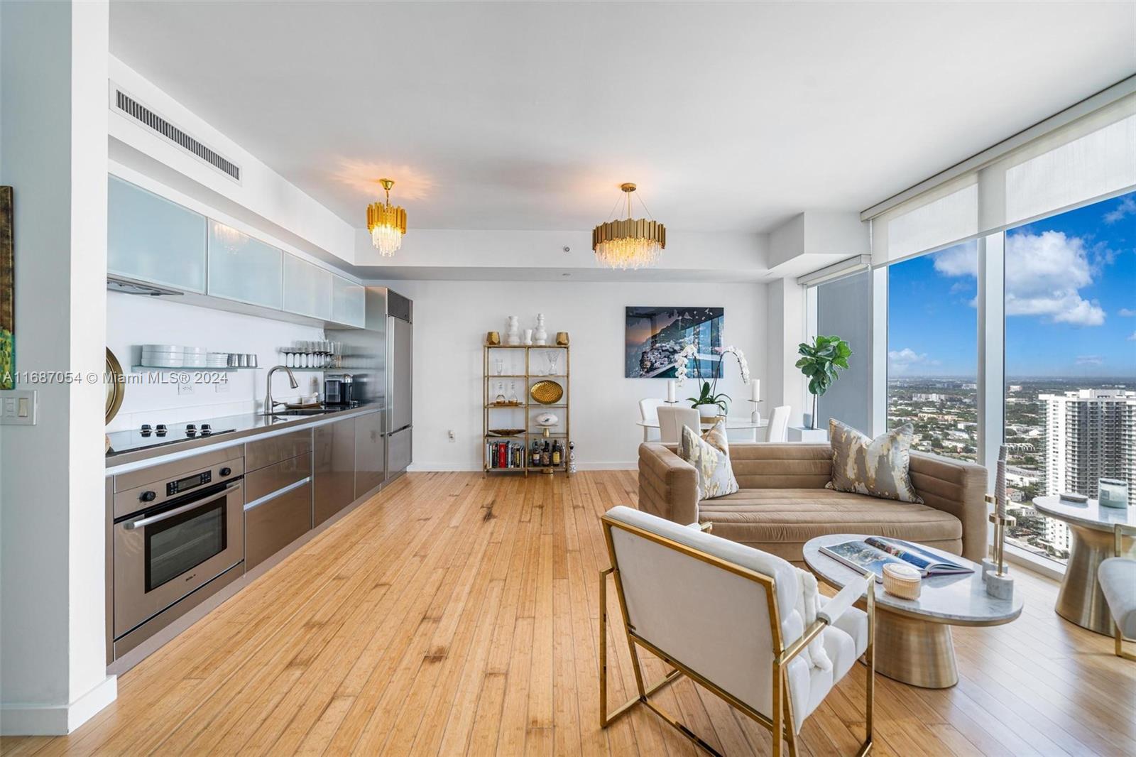 1040 Biscayne Blvd #3905, Miami FL 33132