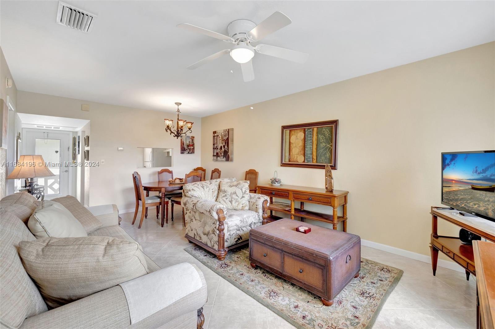 5103 NW 35th St #607, Lauderdale Lakes, Florida image 11