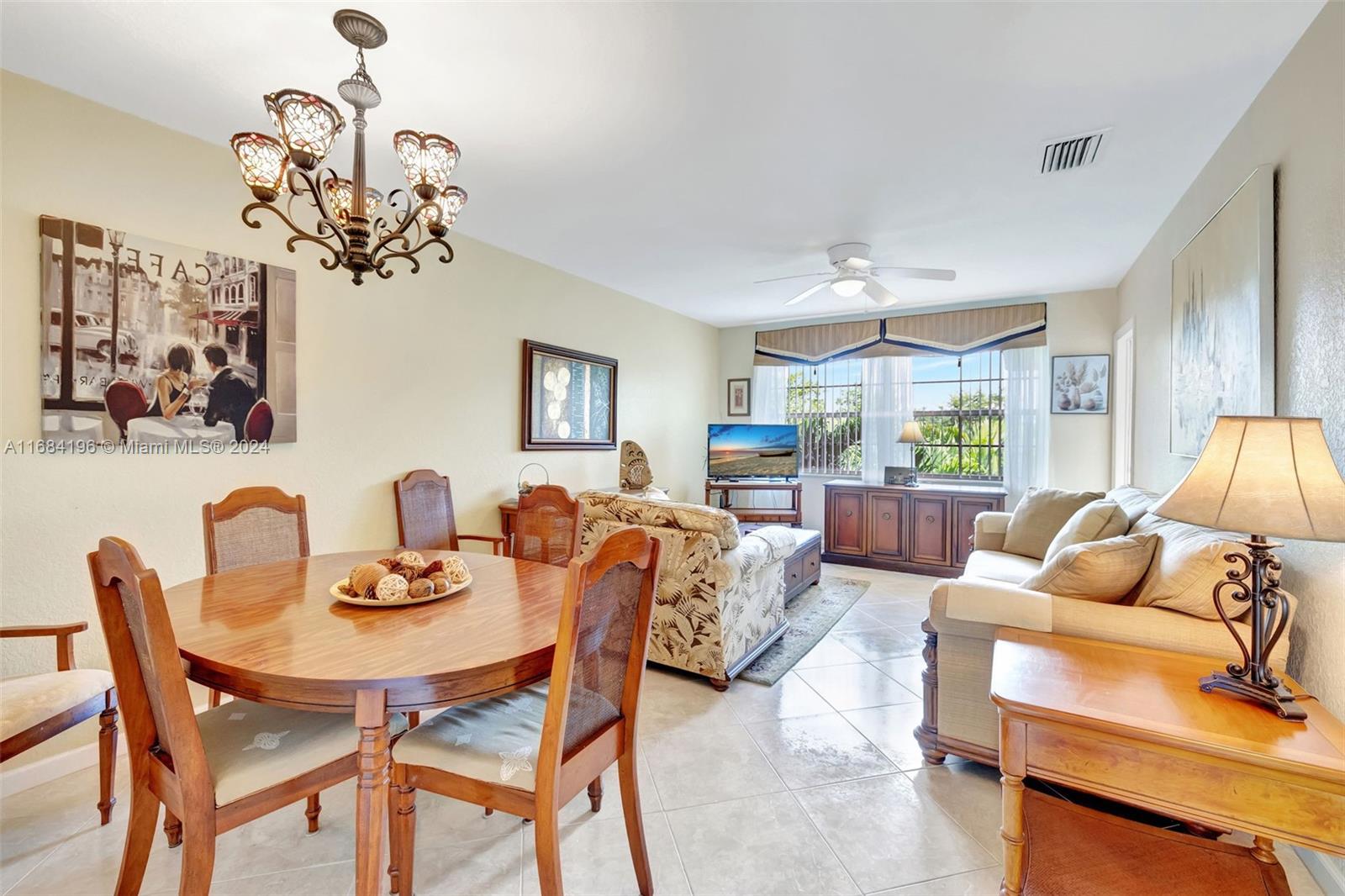 5103 NW 35th St #607, Lauderdale Lakes, Florida image 4