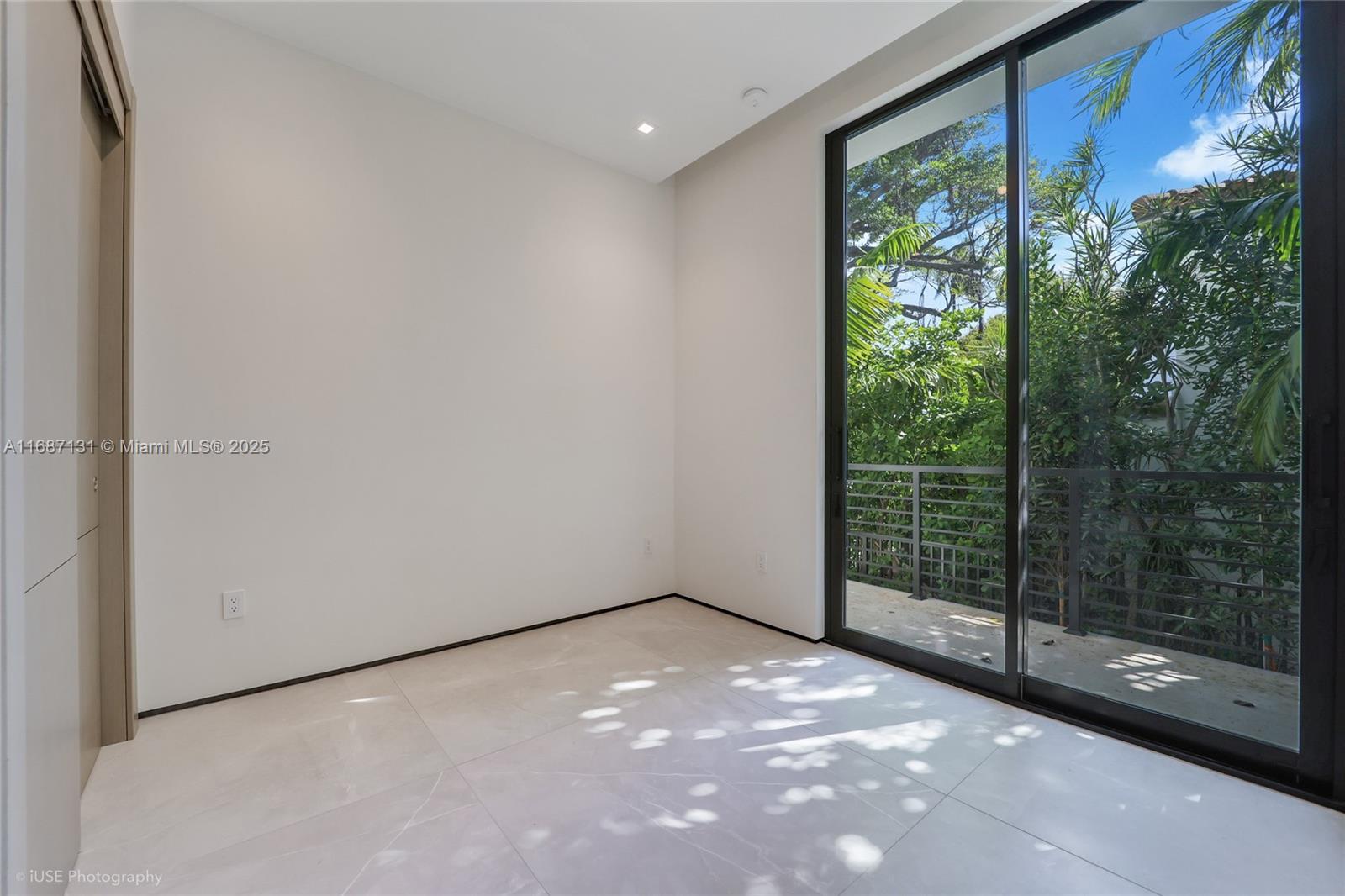 5825 Alton Rd, Miami Beach, Florida image 17