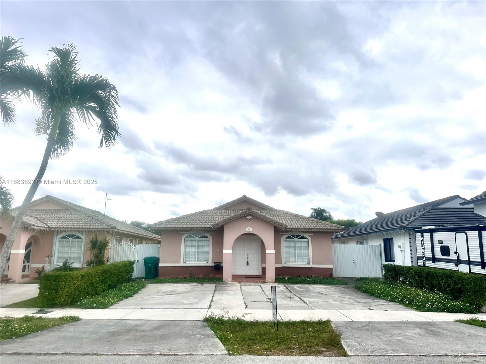 9774 NW 128th Ln, Hialeah Gardens, Florida image 1