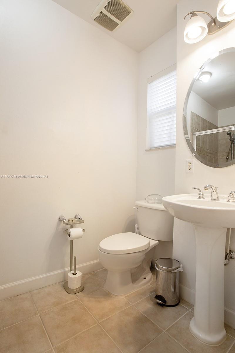 2536 SW 14th Ave #1103, Fort Lauderdale, Florida image 30