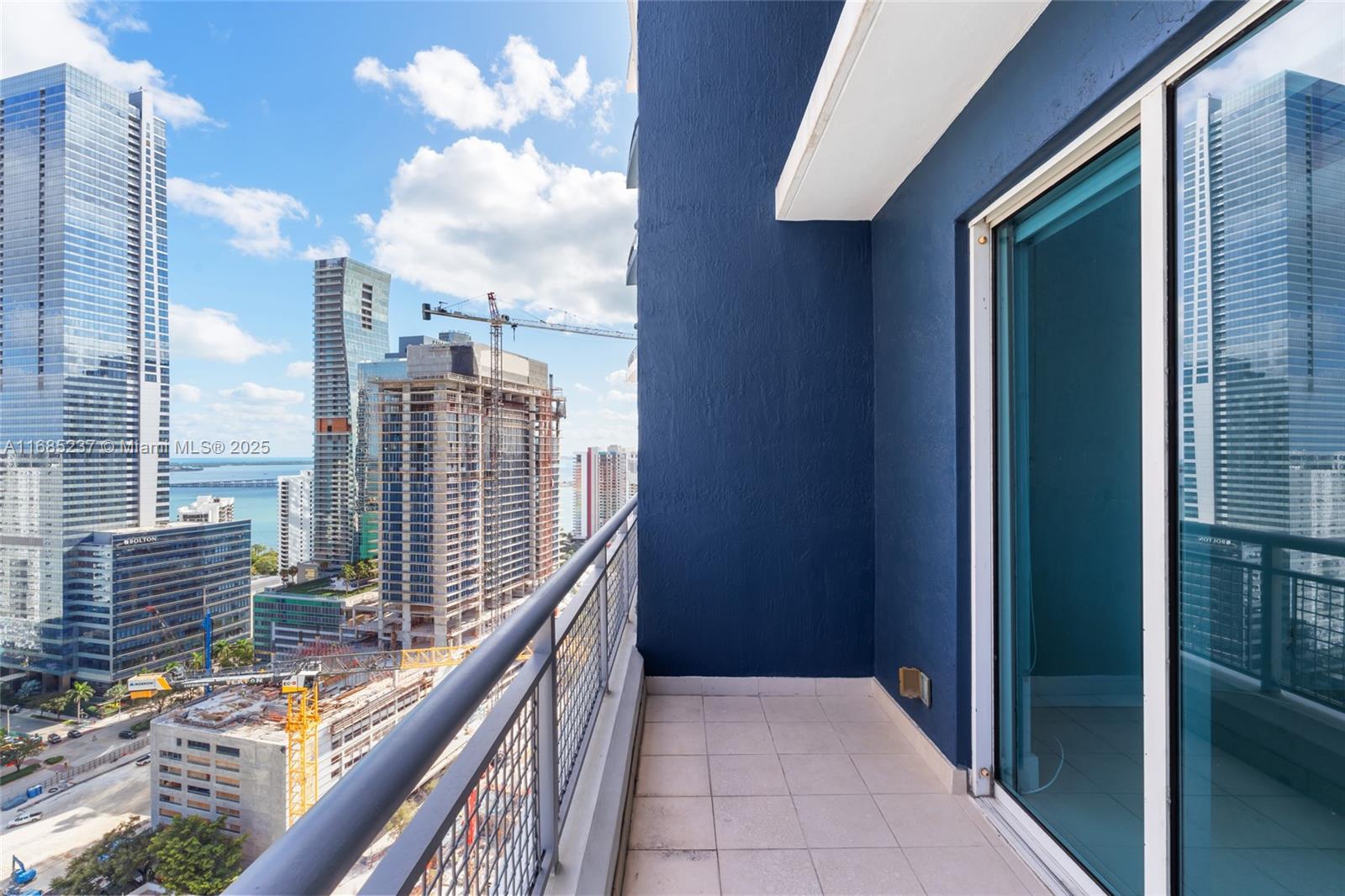 60 SW 13th St #2610, Miami FL 33130
