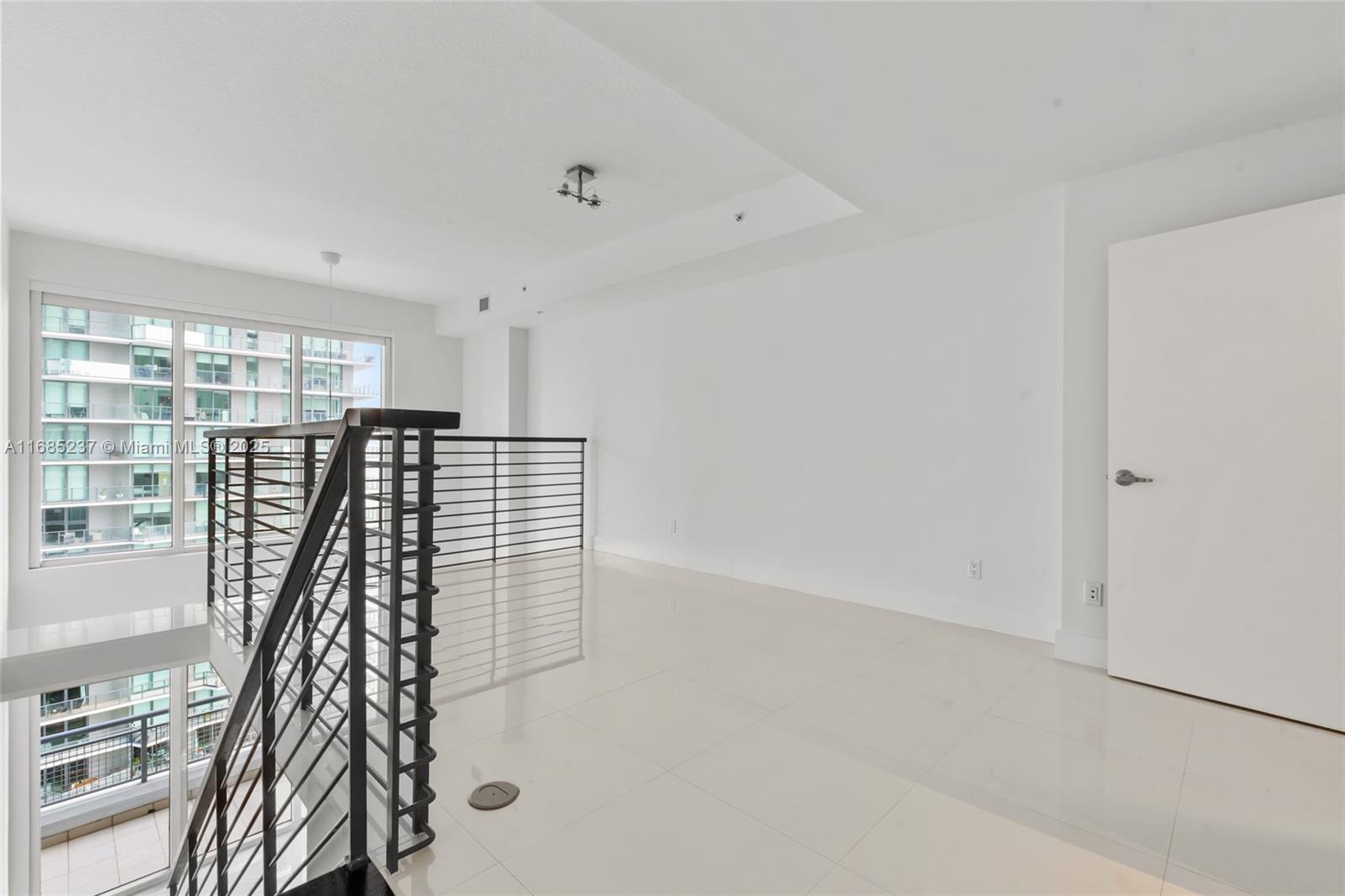 60 SW 13th St #2610, Miami FL 33130