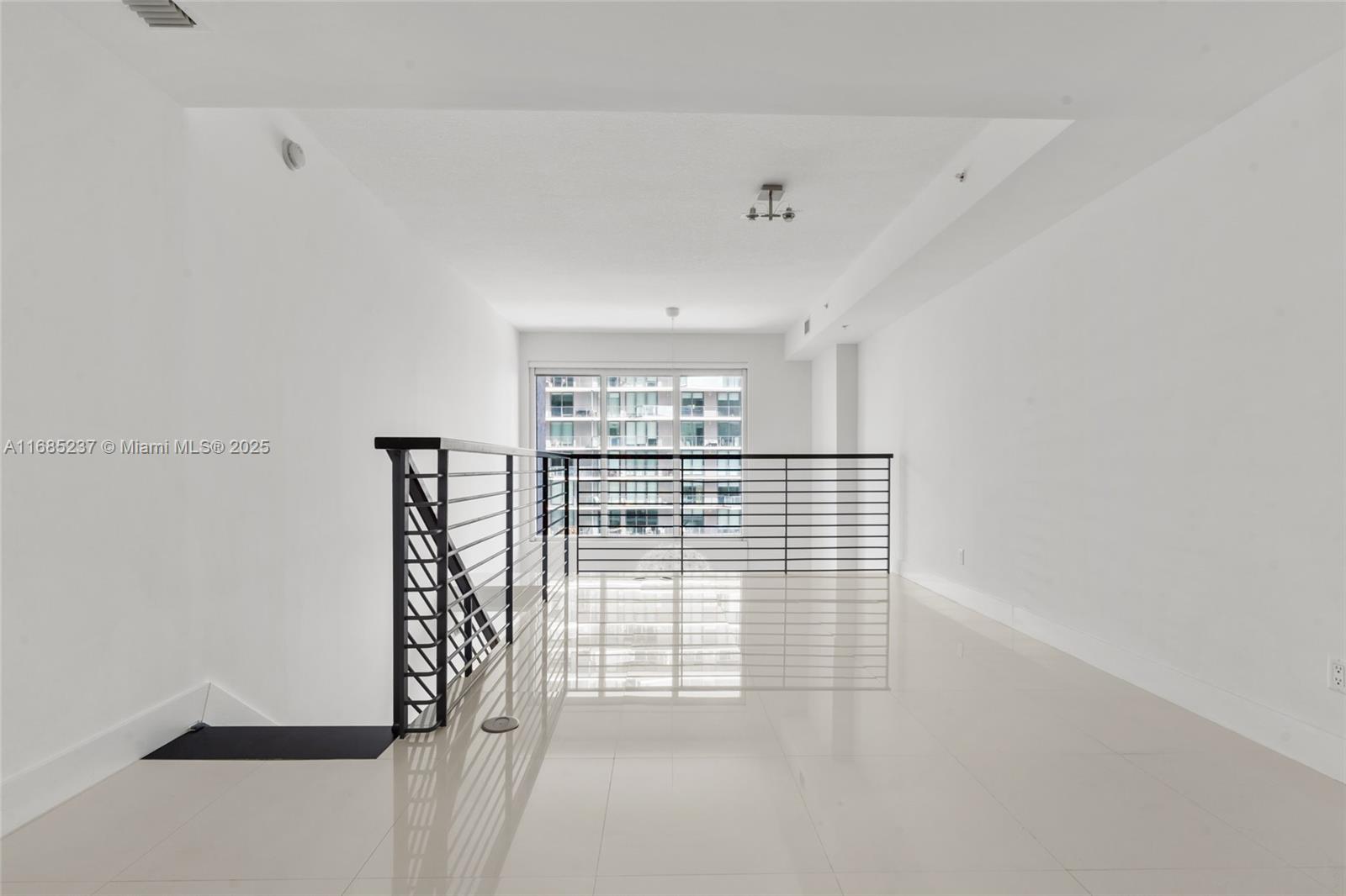 60 SW 13th St #2610, Miami FL 33130