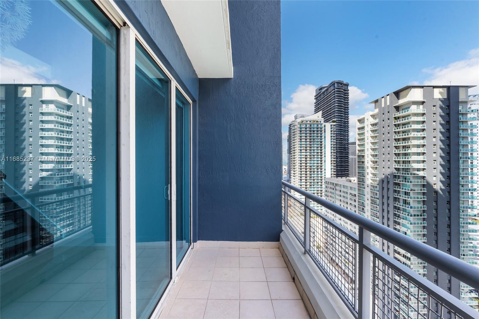 60 SW 13th St #2610, Miami FL 33130