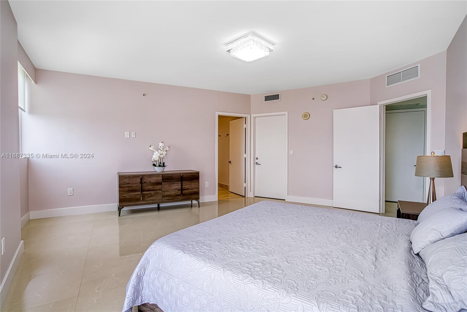 18201 Collins Ave #1701, Sunny Isles Beach FL 33160