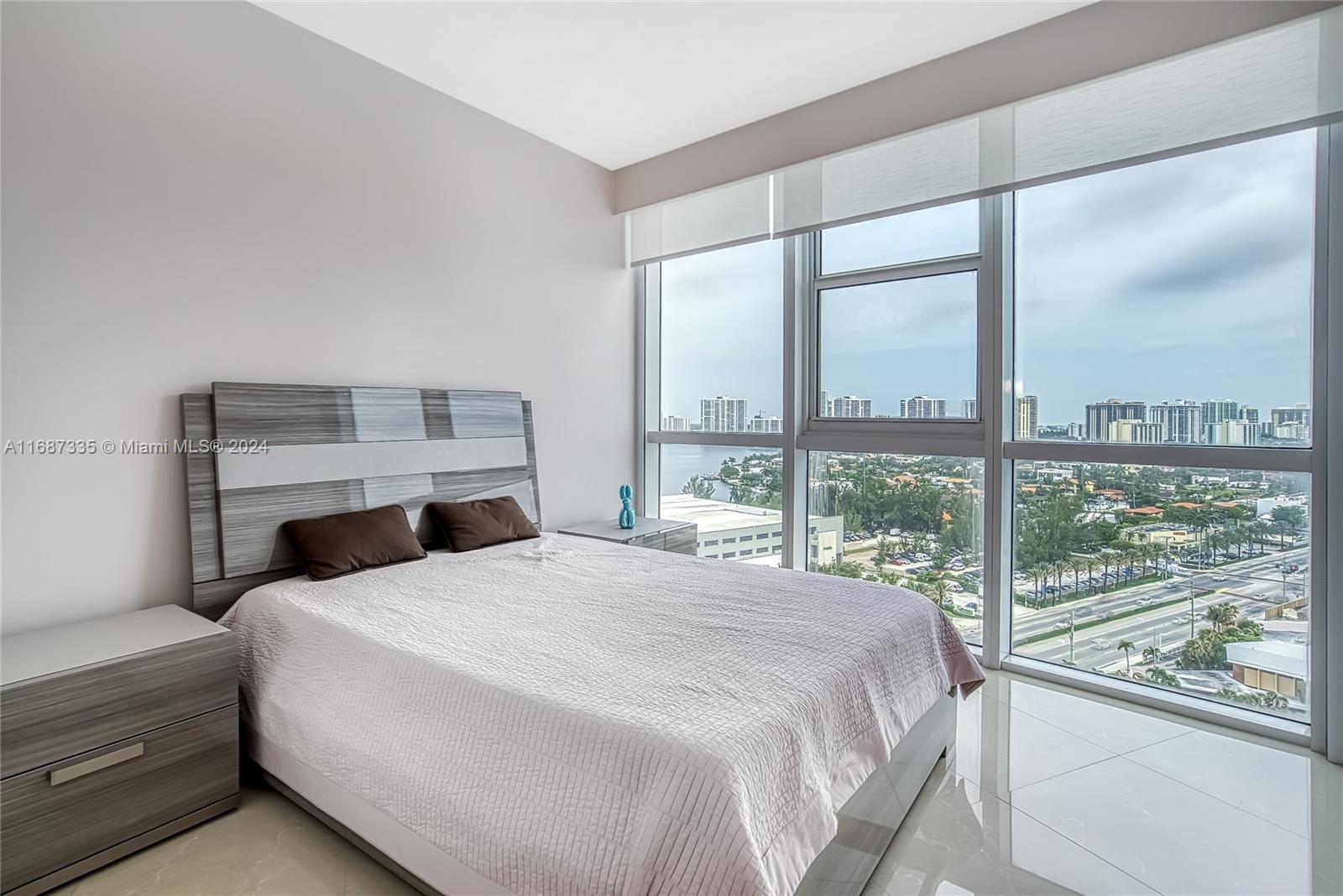 18201 Collins Ave #1701, Sunny Isles Beach FL 33160