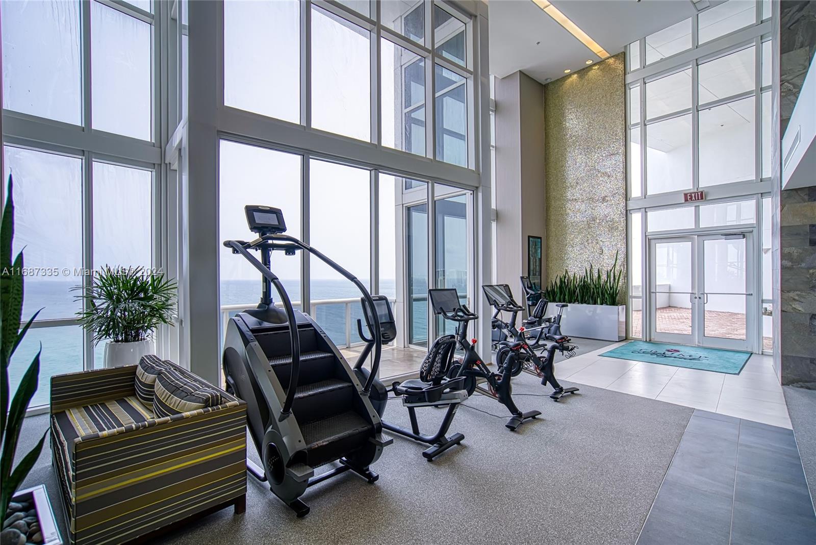 18201 Collins Ave #1701, Sunny Isles Beach FL 33160