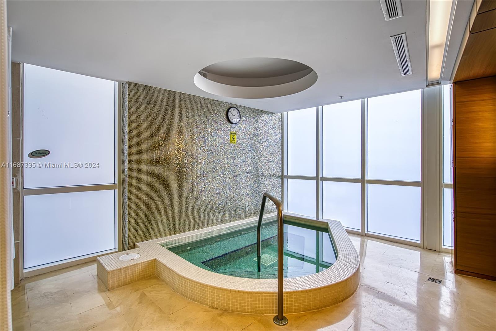 18201 Collins Ave #1701, Sunny Isles Beach FL 33160