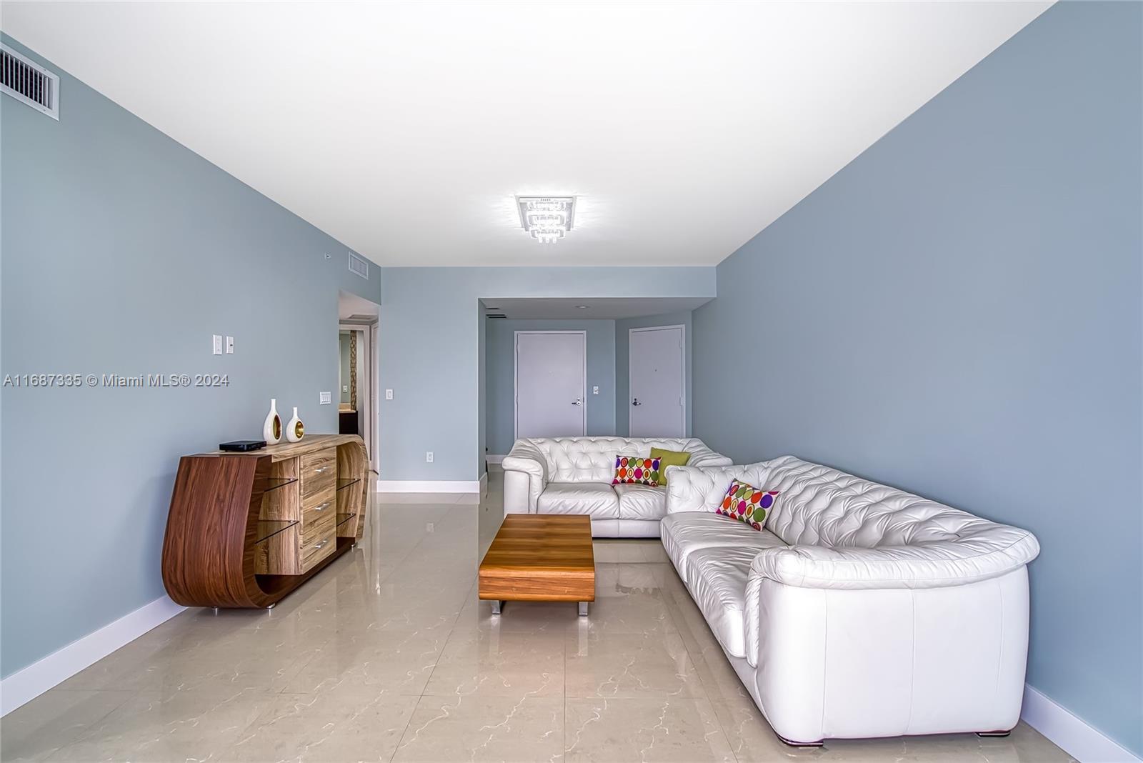 18201 Collins Ave #1701, Sunny Isles Beach FL 33160
