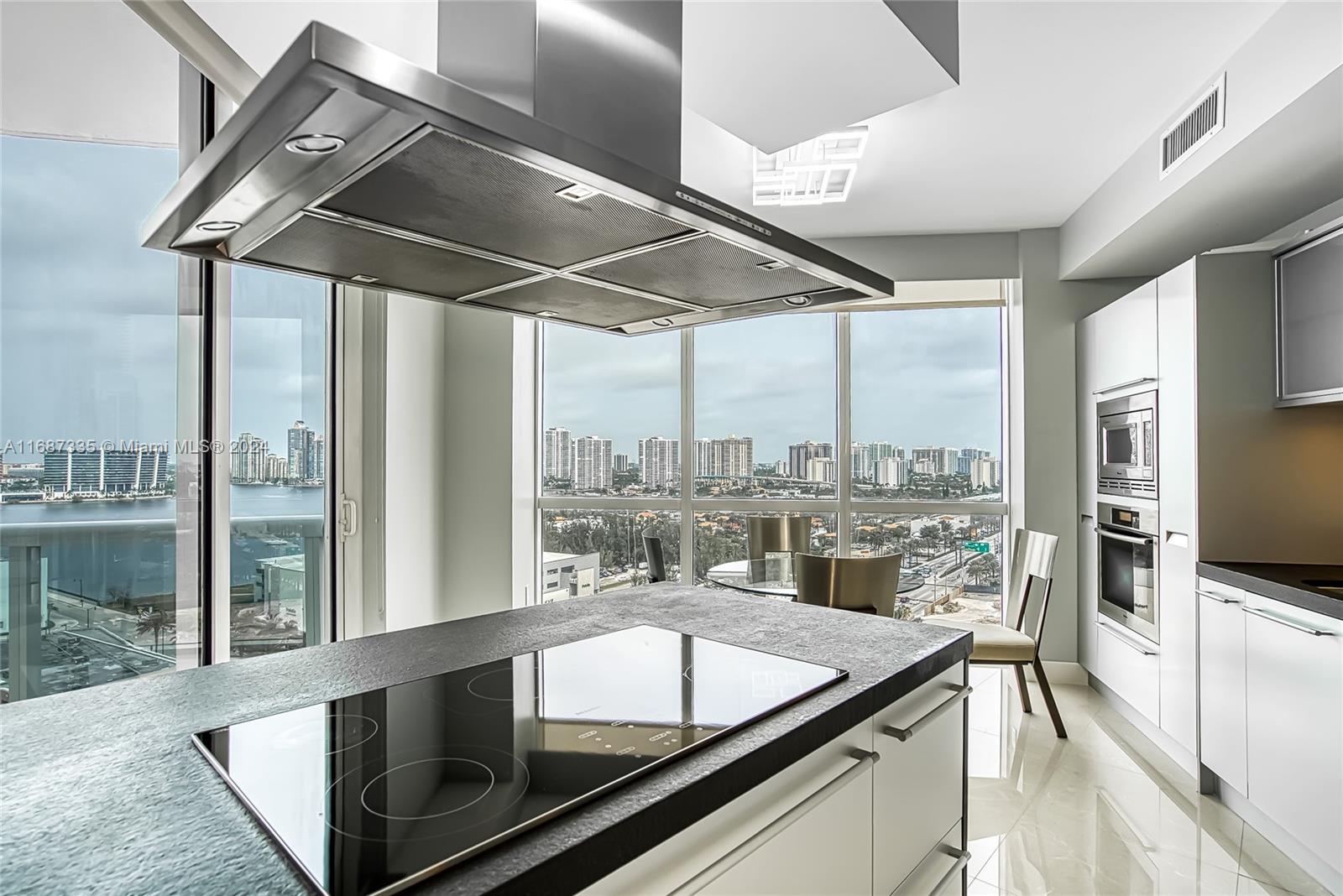 18201 Collins Ave #1701, Sunny Isles Beach FL 33160