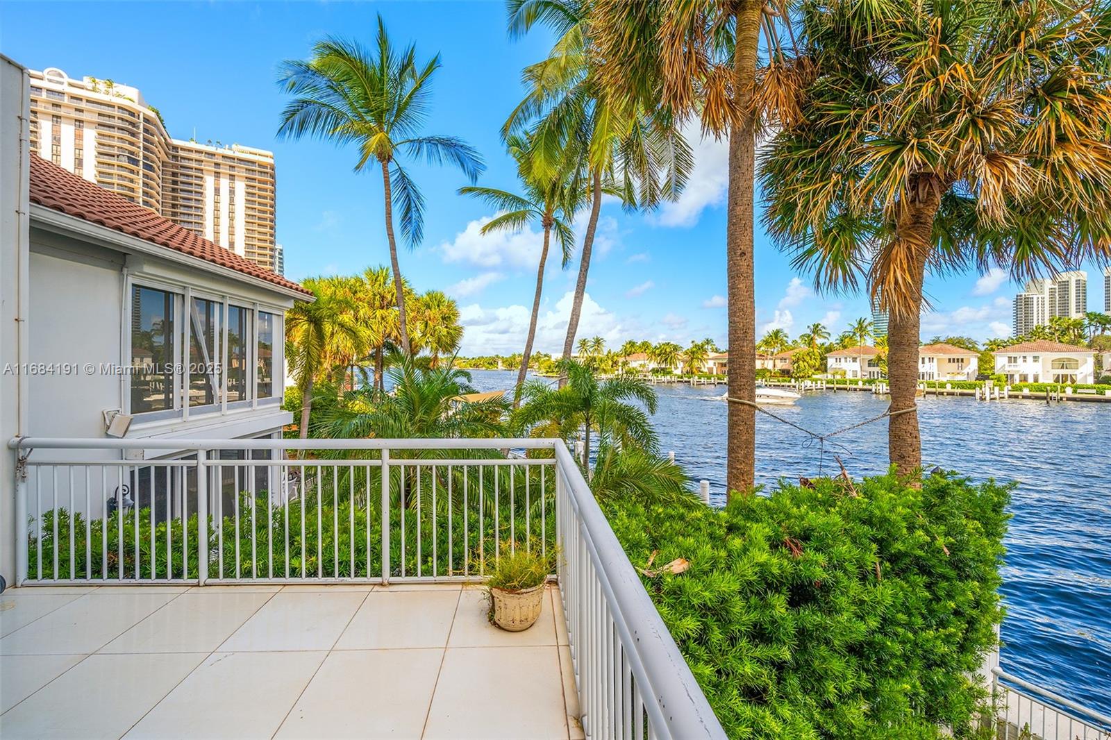 19555 NE 37th Ave, Aventura, Florida image 17