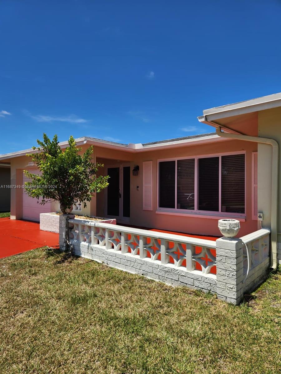 6807 NW 58th Ct, Tamarac, Florida image 3