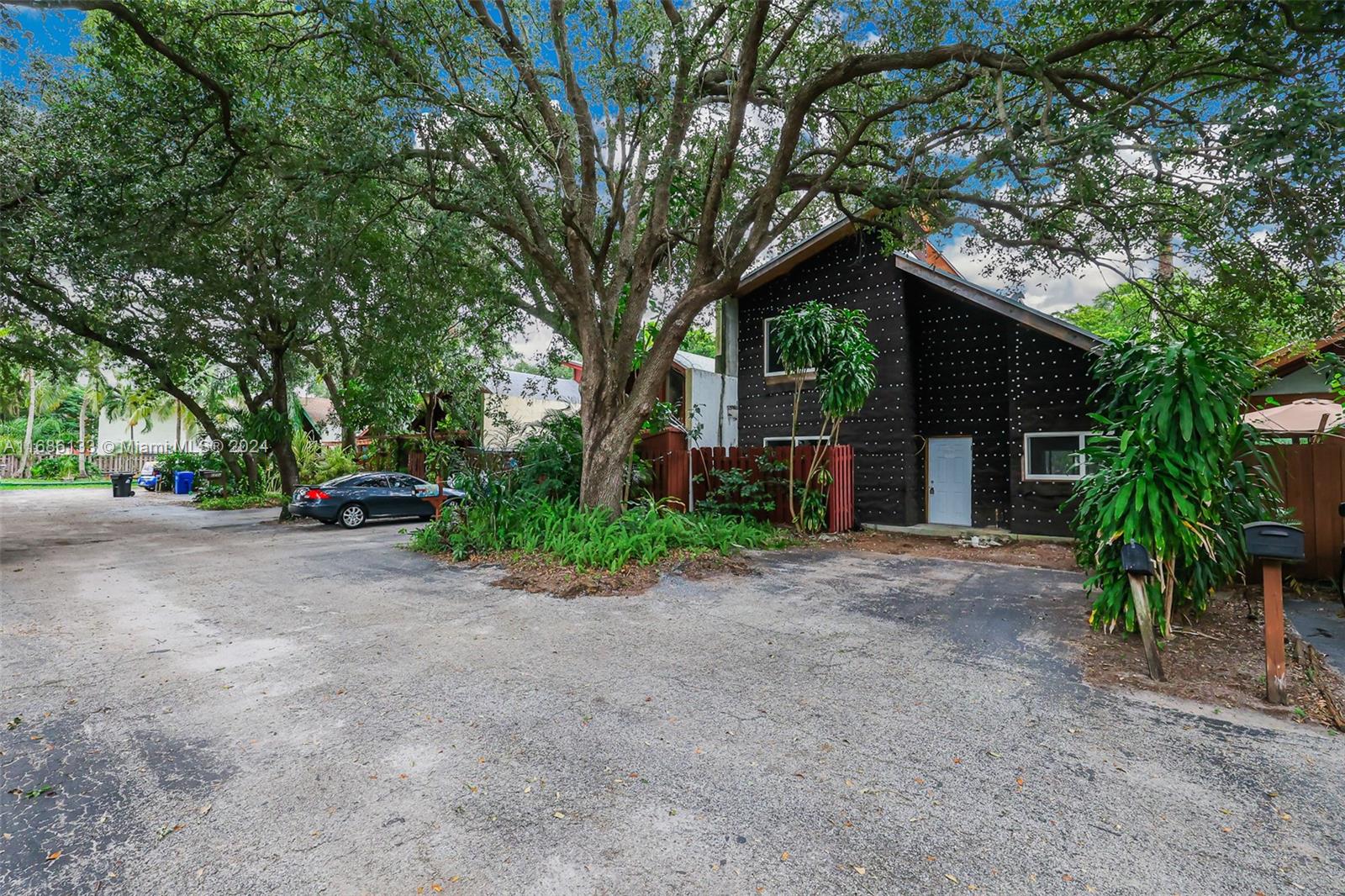 6884 NW 30th Ave, Fort Lauderdale, Florida image 35