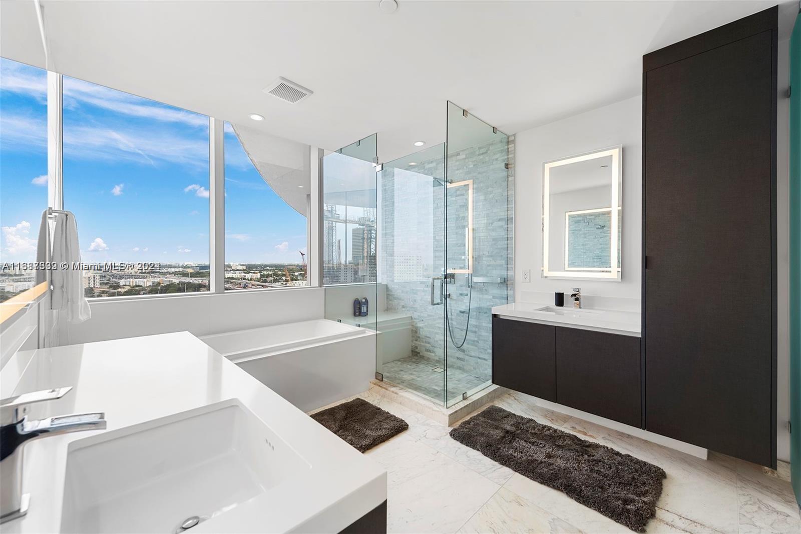 851 NE 1st Ave #1712, Miami FL 33132