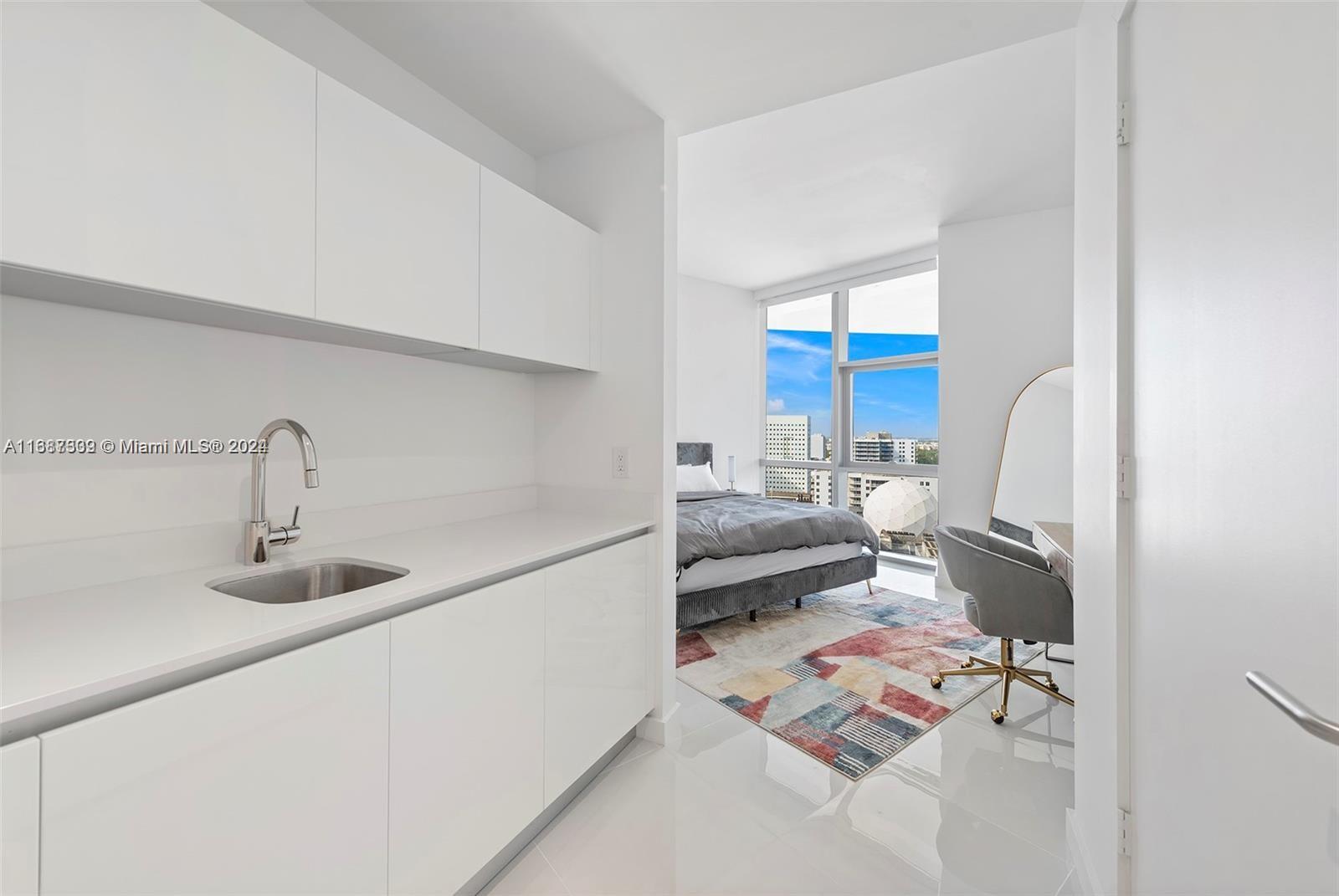 851 NE 1st Ave #1712, Miami FL 33132