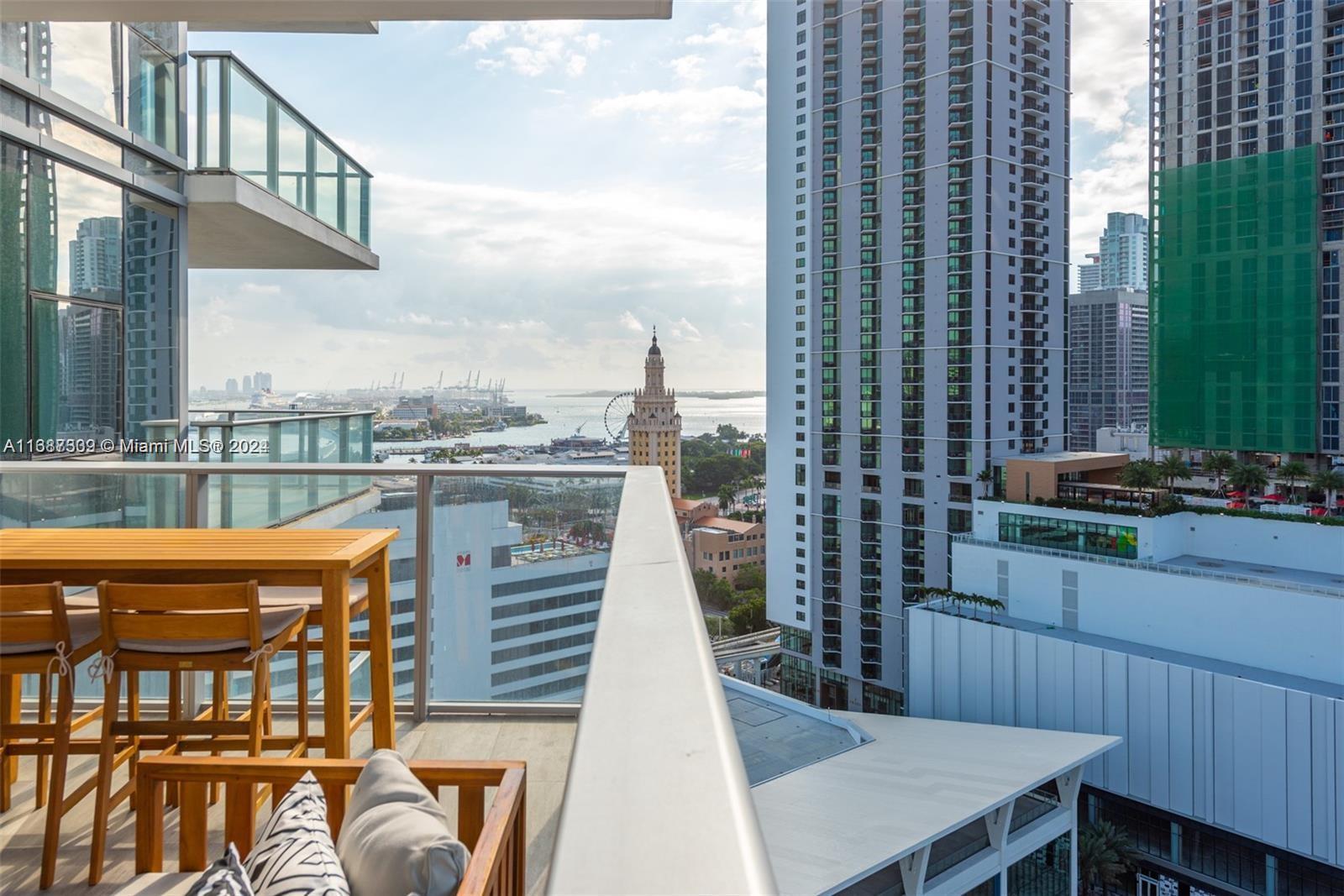 851 NE 1st Ave #1712, Miami FL 33132