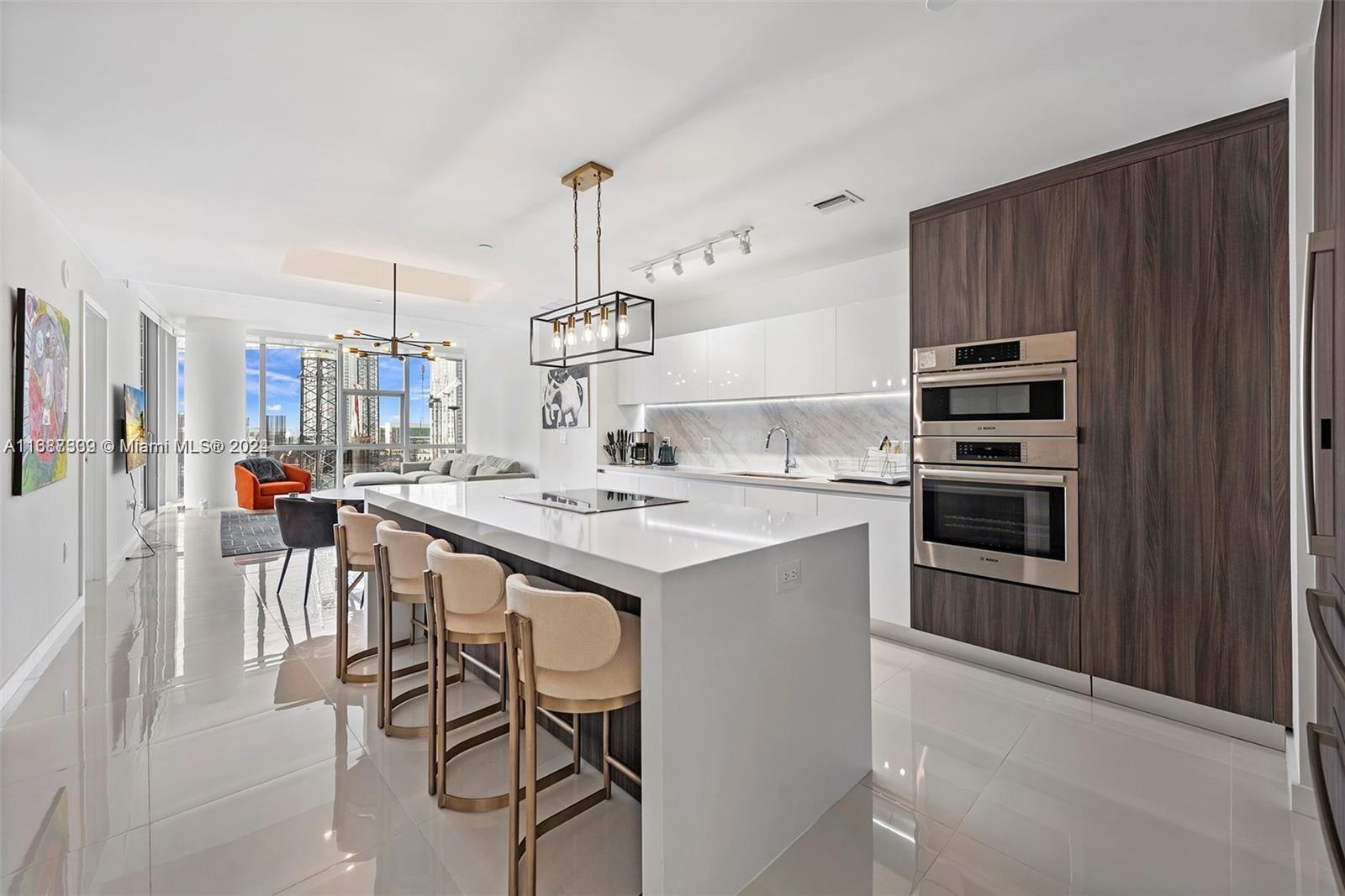851 NE 1st Ave #1712, Miami FL 33132