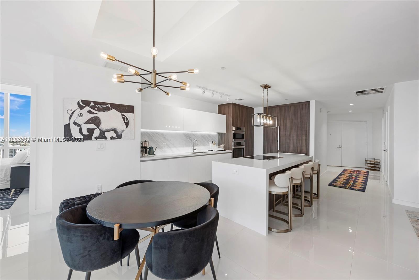 851 NE 1st Ave #1712, Miami FL 33132