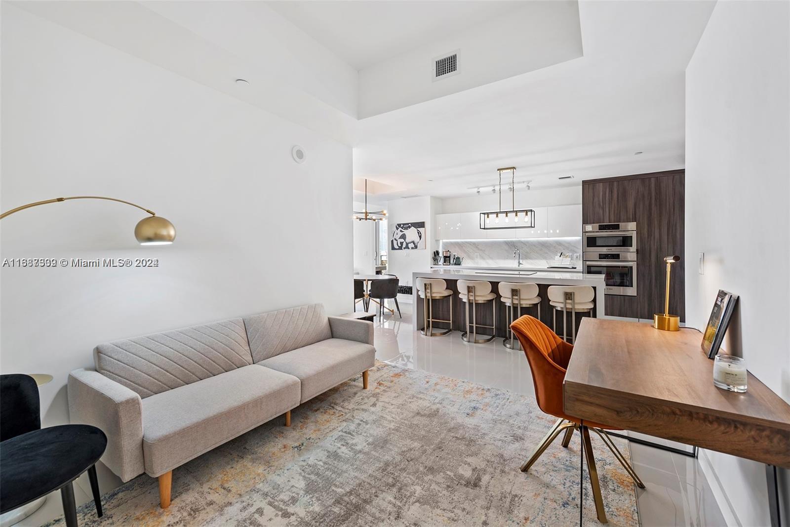 851 NE 1st Ave #1712, Miami FL 33132