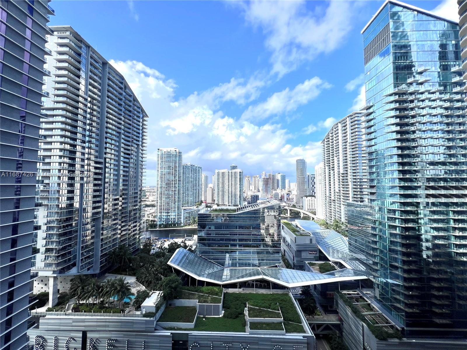 45 SW 9th St #2609, Miami FL 33130